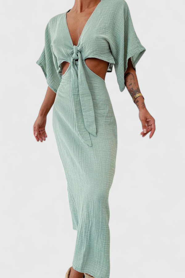 Myra Vestido Fluido con Lazo Frontal y Cut-Outs